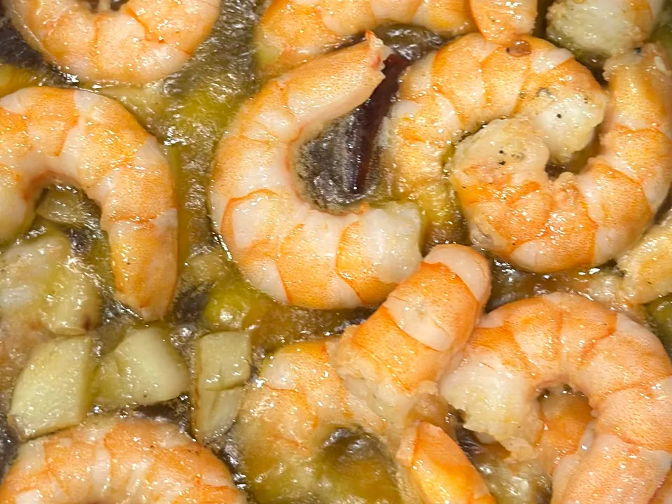 Gambas al ajillo elaboradas en la cocina de La Morena